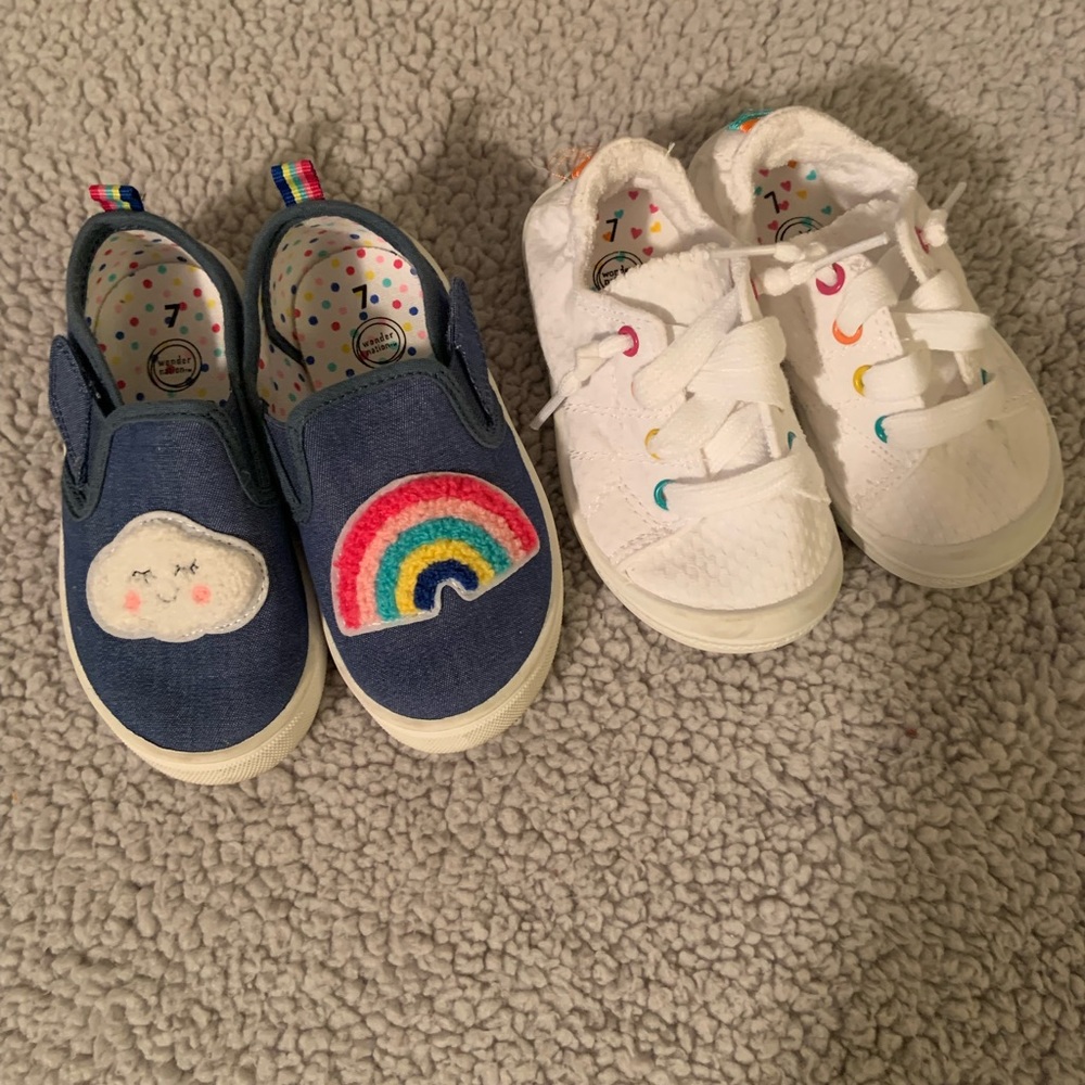Kids shoes size 7